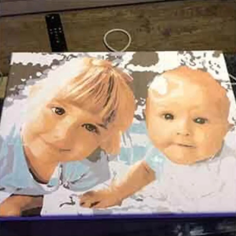 Photo de bébé transformée en peinture par numéro